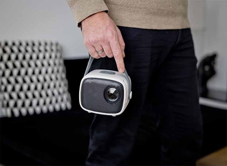 QLT - TV Projector